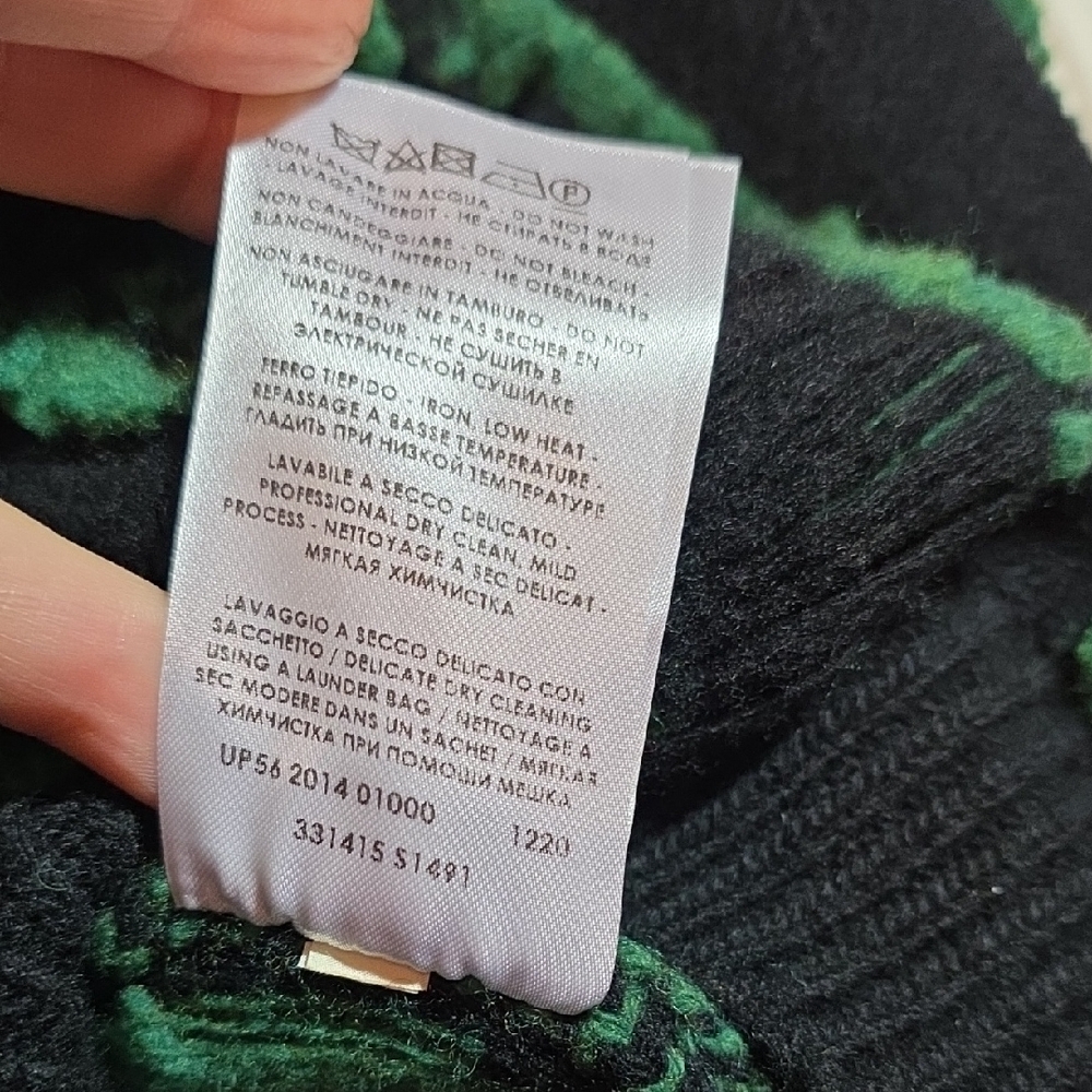 Stella McCartney Black and Green Crewneck Sweater - Picture 8 of 13